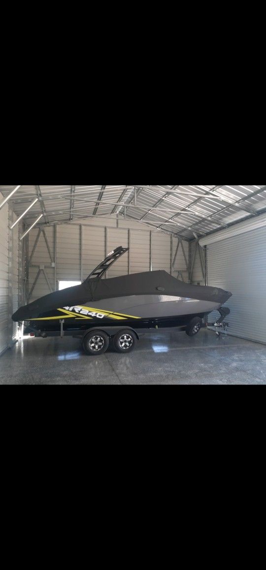 2020 Yamaha AR240