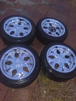 6 lug 18" chrome universal rims, Bolt Patterns are 6 Γ 4.5 and 6 Γ 5.5  offset, bad tires, still available if still posted $240