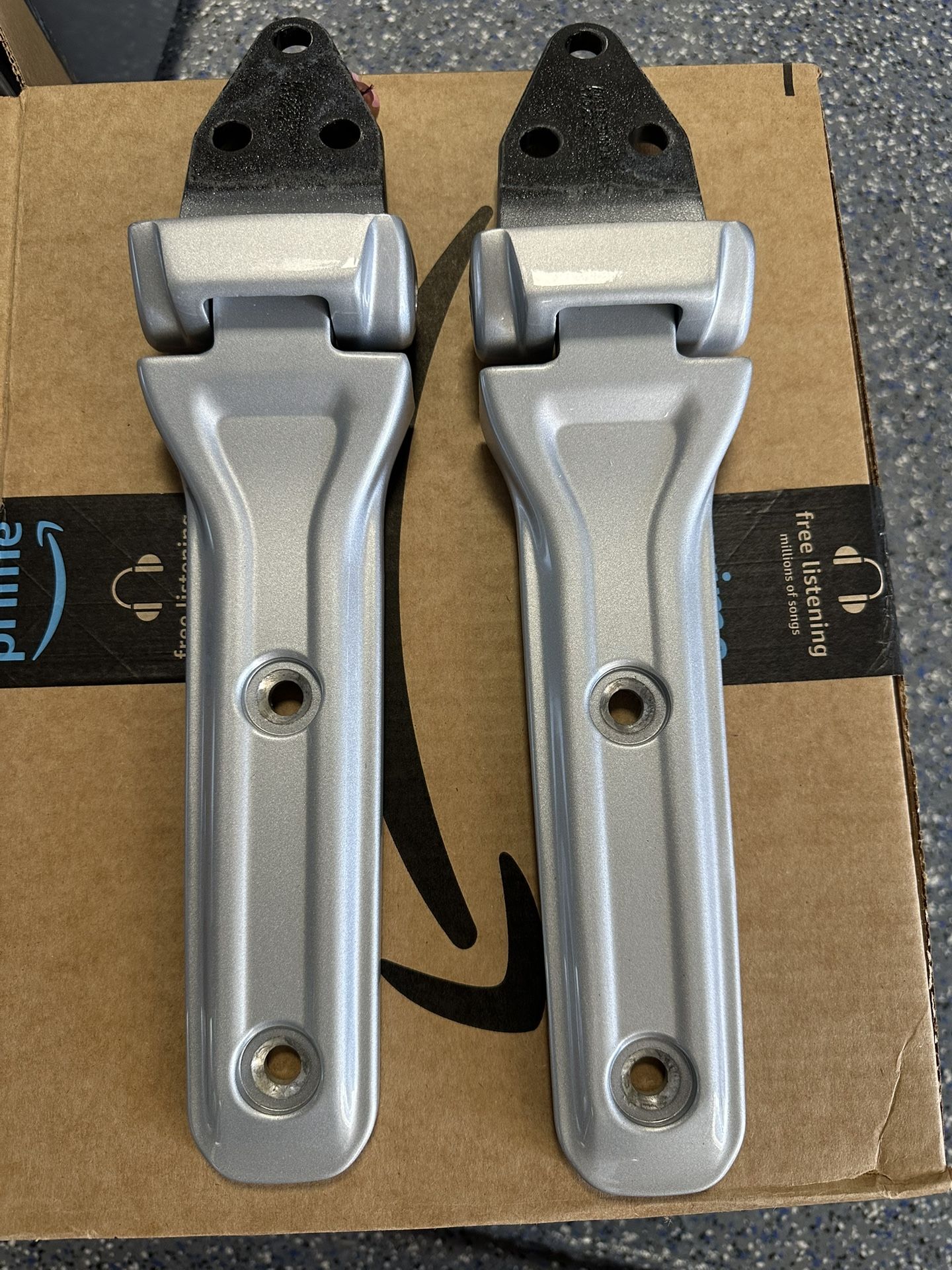 Jeep Wrangler Gate Brackets