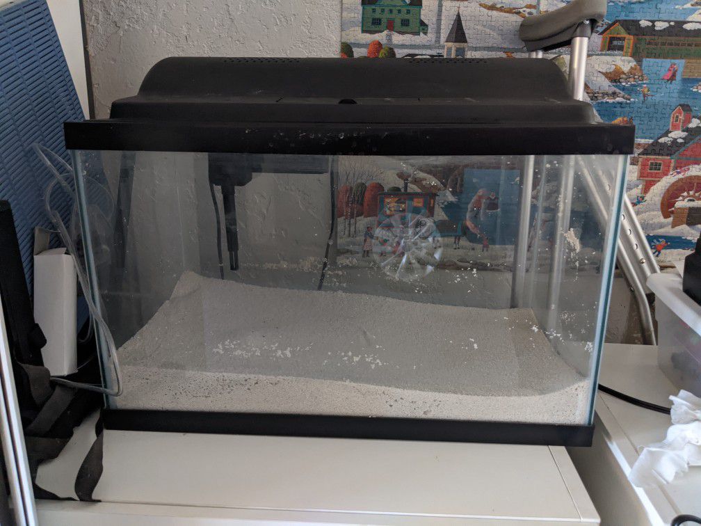 10 Gallon Fish Tank with Pump and Accessories