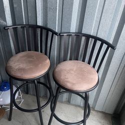 2 Stools