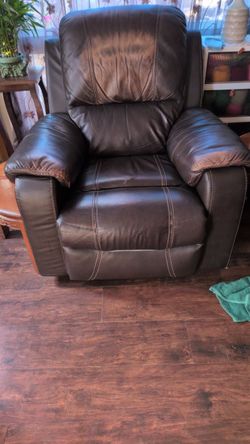 3 Piece Set Leather Couch