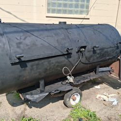 Propane trailer grill