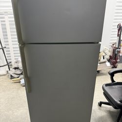GE Fridge