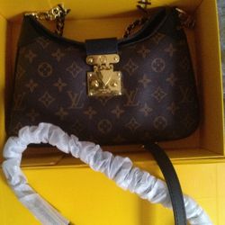 Louis Vuitton Purse