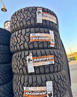 35*12:50r20 vendo set de llantas nueva marca Arroyo con 60,000 millas de garantía