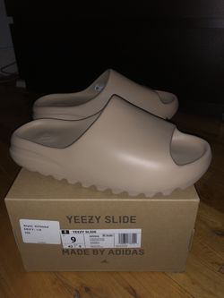 Pure Yeezy Slides Size 9 Worn Once $120