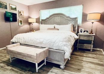 CUSTOM PAINTED KING SIZE BED