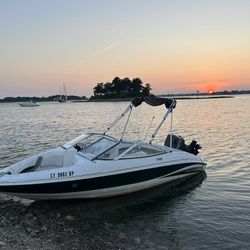 1999 18' (17' 7") Boat with 90 HP Johnson Engine
