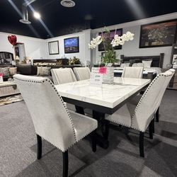 7 Pc Dining Table 