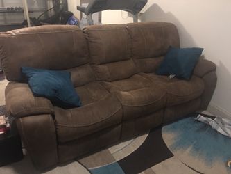 Reclining sofa