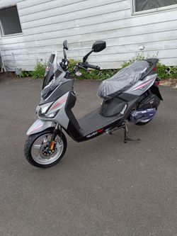 2024 SCOOTER 200 cc NEW 0 MILES