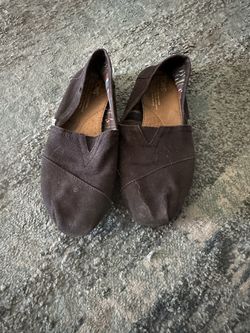 Toms