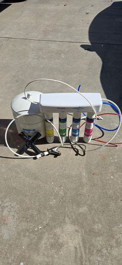 Pure blue H2O Water Fillter System