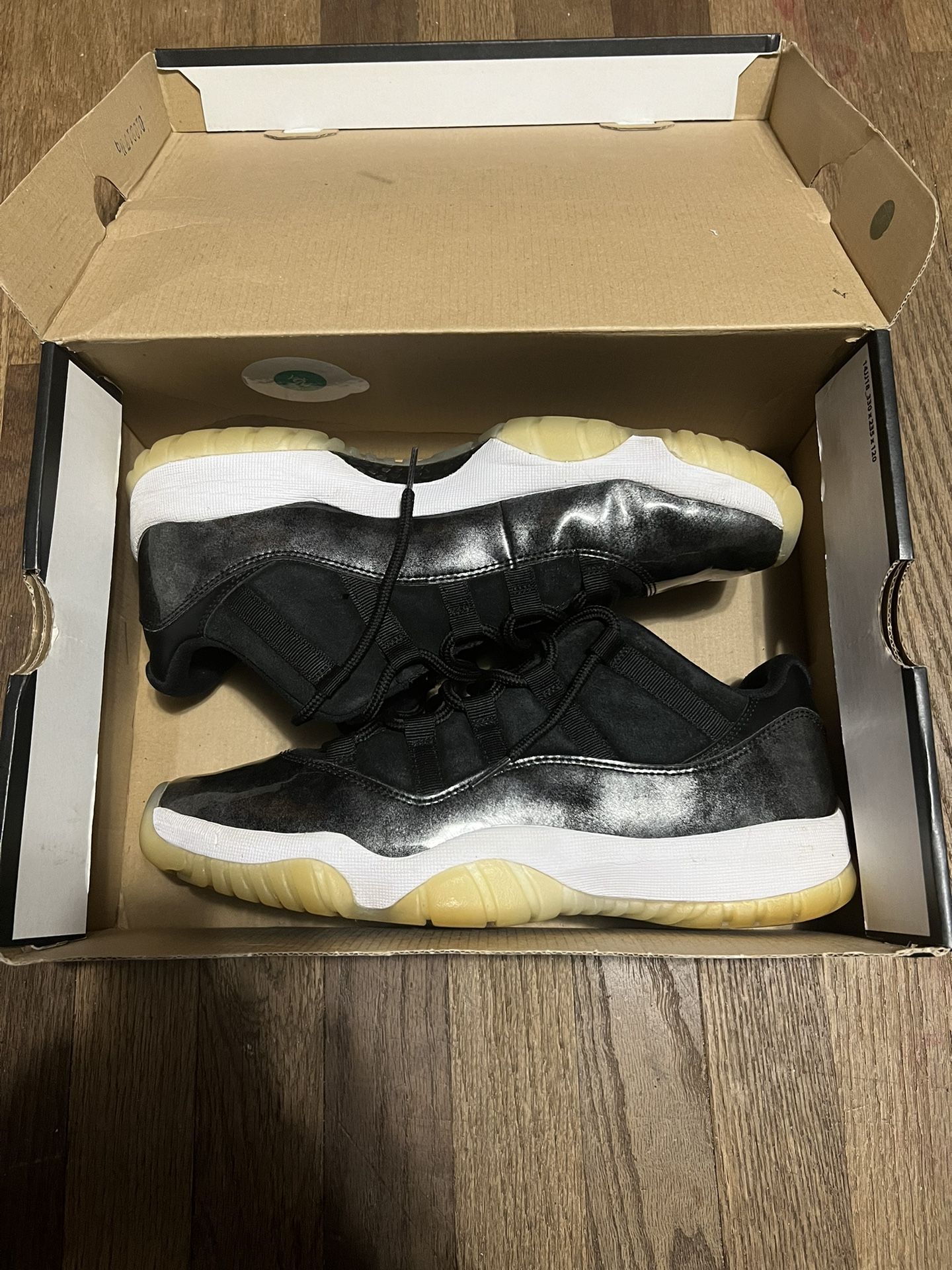 air jordan 11 low baron