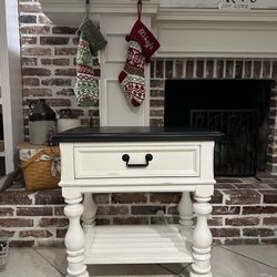 Beautiful Refinished Haverty’s End Table / Side Table / Nightstand - Just ONE