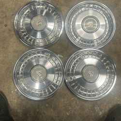 Super Clean 70’s Caddy Hubcaps 
