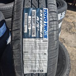 225/65/17 Toyo Extensa AS II - New Tires