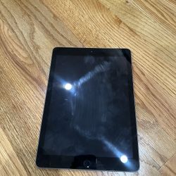 iPAD 6th generation  (URGENT - Must Sell Today!)