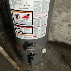40 Gallon Natural Gas Water Heater 