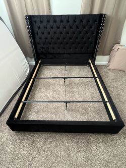 Glam Black Velvet Tufted Queen Bed Frame $325 OBO