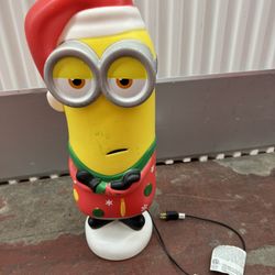 MINION KEVIN BLOW MOLD 23"  DESPICABLE ME UGLY SWEATER MINIONS (Paint Flaws )