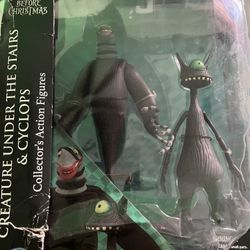 Diamond Select Toys – The Nightmare Before Christmas: Creature Under the Stairs & Cyclops (PX Previews Exclusive)