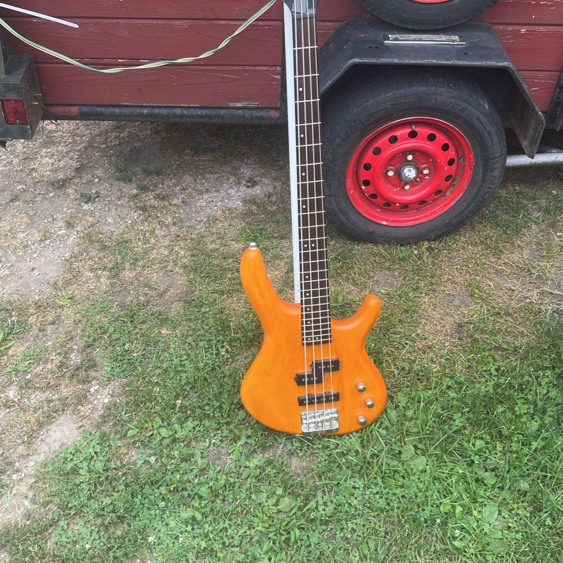Cort Action Bass
