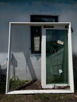 Sliding door 77x79