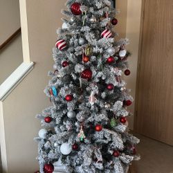 Christmas Tree 7’ Tall 