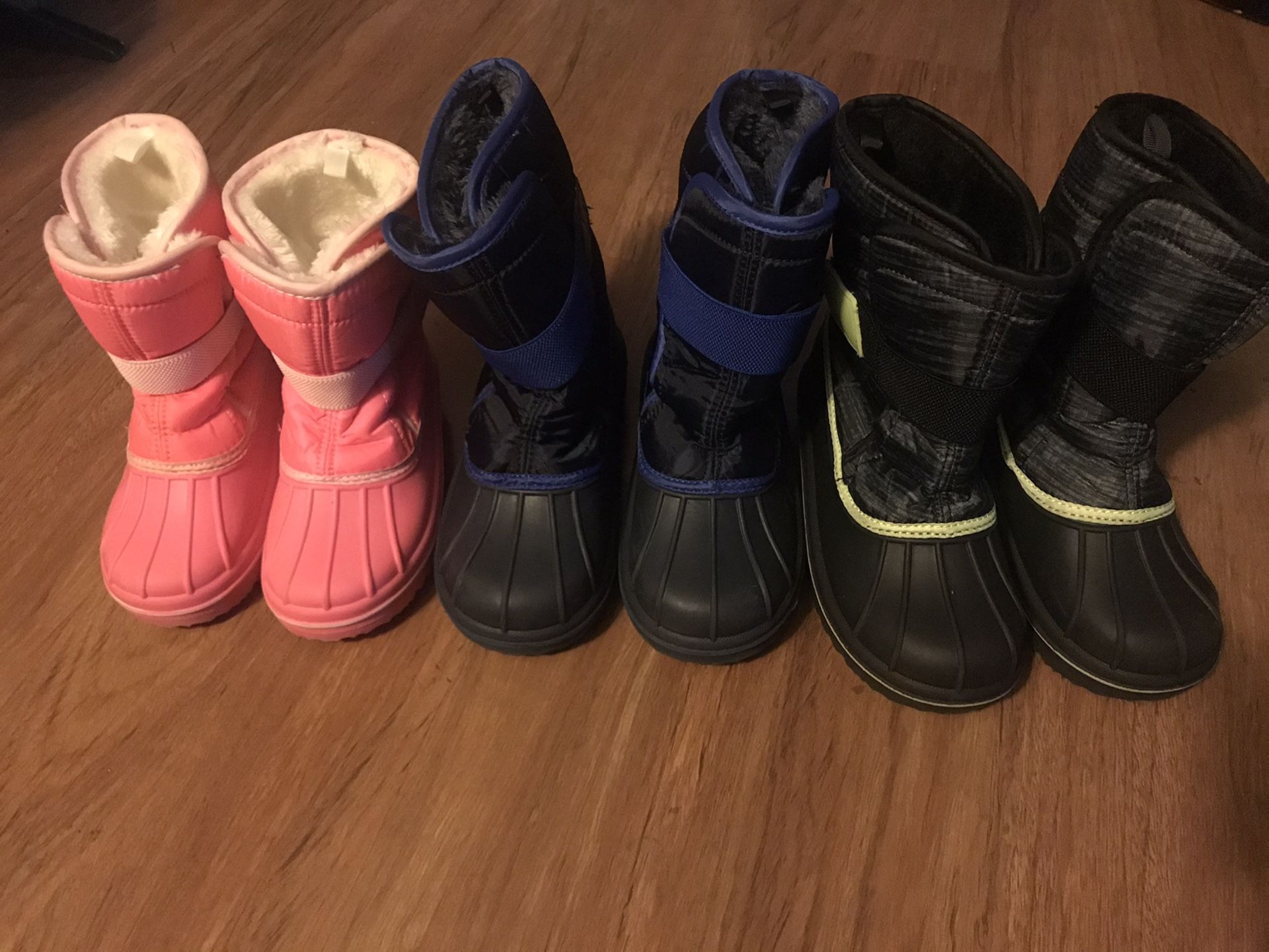 Kids snow boots