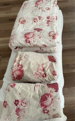 Waverly Garden Room Norfolk Rose Full size comforter /2 fitted sheets