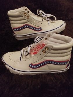 Vans Off The Wall Hi-Top Sneakers