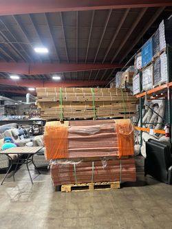 Flooring  warehouse Liquidation. Pallets of flooring for Sale!
