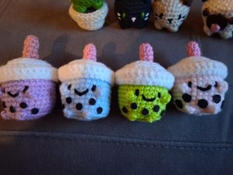 Mini Crochet Plushi