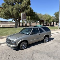2001 BLAZER