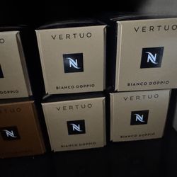 𝒩ℯ𝓈𝓅𝓇ℯ𝓈𝓈ℴ 𝓅ℴ𝒹𝓈 