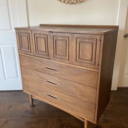 Mid Century Modern Broyhill Sculptra Walnut Highboy Dresser Chest Bar Real Vintage