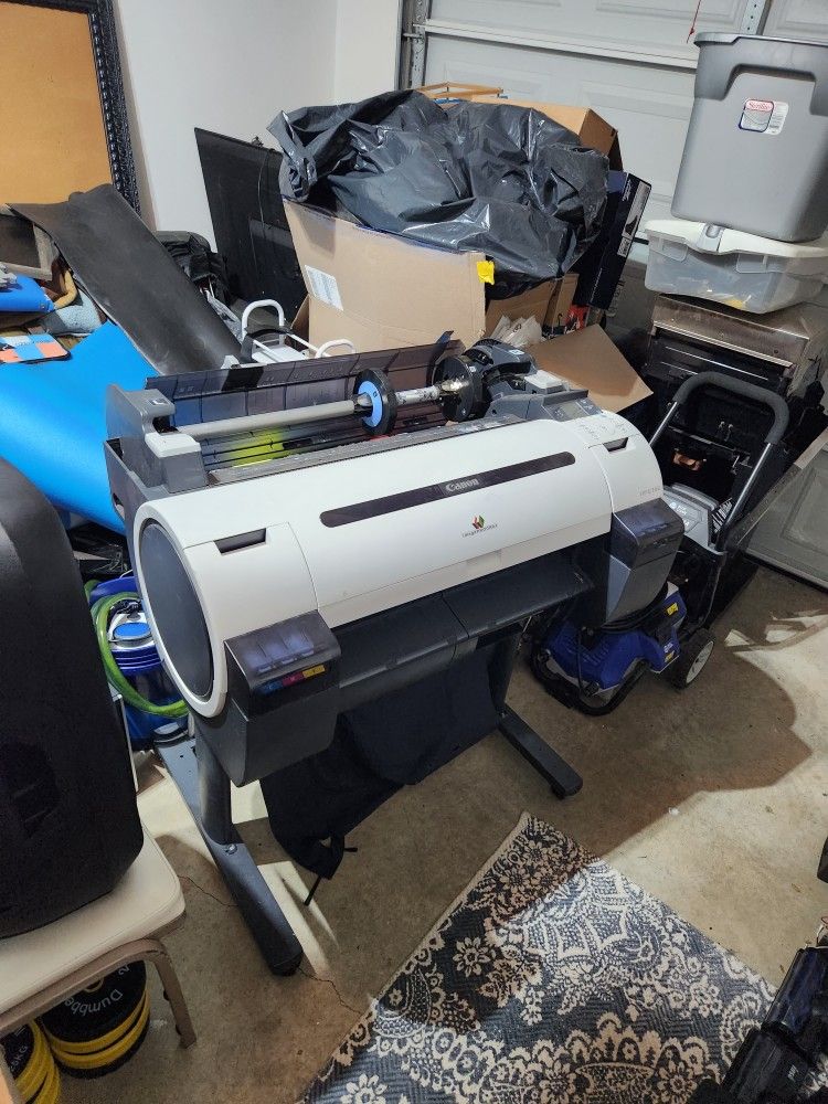 Large Canon Printer With Hardware Error Message