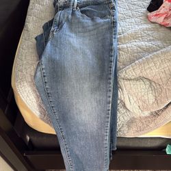 Women’s Used Levi’s Jeans Size 31  $10 Each