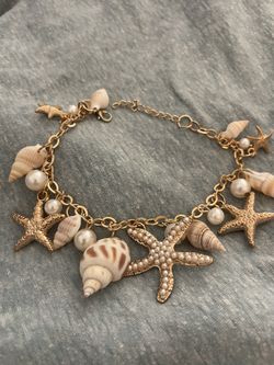 Beachy Dreams Charm Bracelet