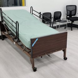  ( FREE DELIVERY) Hospital Bed / Nurse Bed