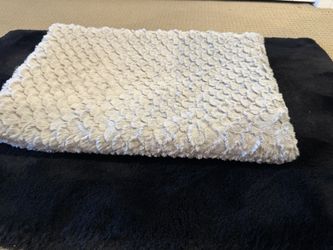 Small Dog Bed/Pad For Kennel $7 Used Twice