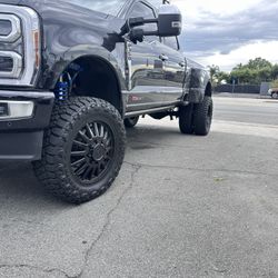 22” Arena Rival Ford F350 Dually 37” Toyo Tires