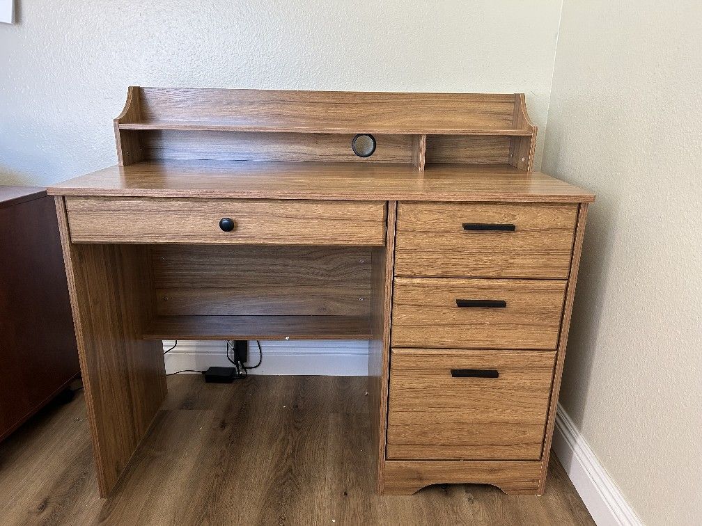 Computer Desk