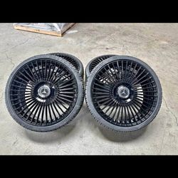 22x9 / 22x10.5 Mercedes Benz Wheels & Tires Multi-Spoke Floating Cap Fits S550 S580 GLC GLE GLS!