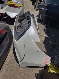 2018/2019/2020/2021 Toyota Corolla Le

Front Bumper Cover