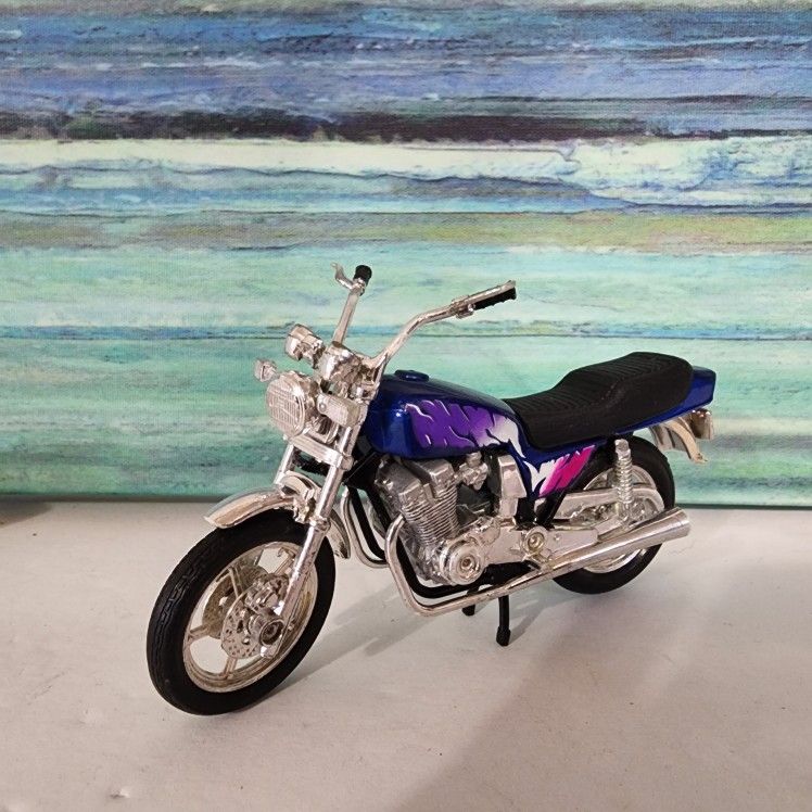 Die Cast Maisto Motorcycle