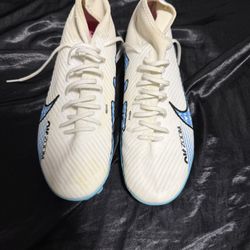 Nike Soccer In Door Cleats 