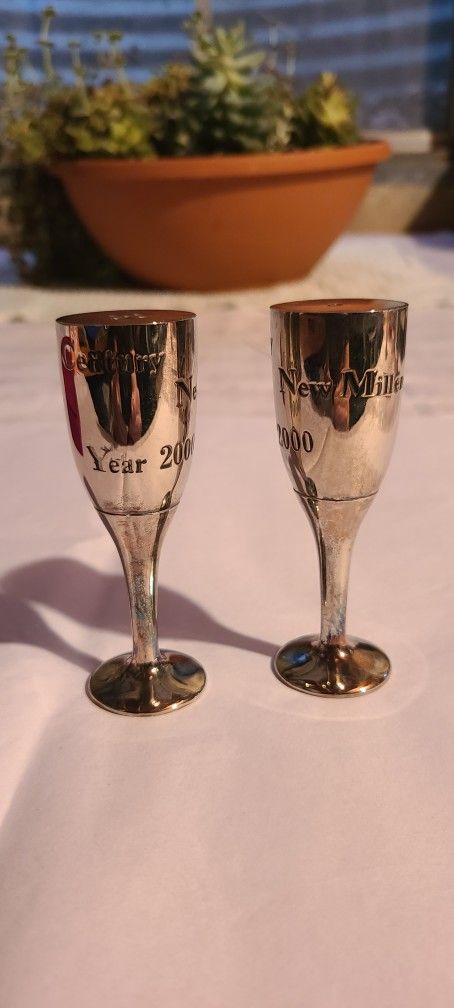 Silver Treasures By Godinger Salt & Pepper Shakers 